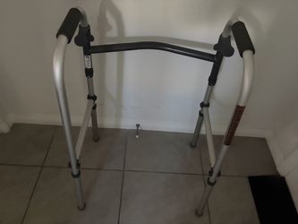 Folding Adult Walking Frame Walker