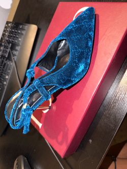 Woman’s shoes