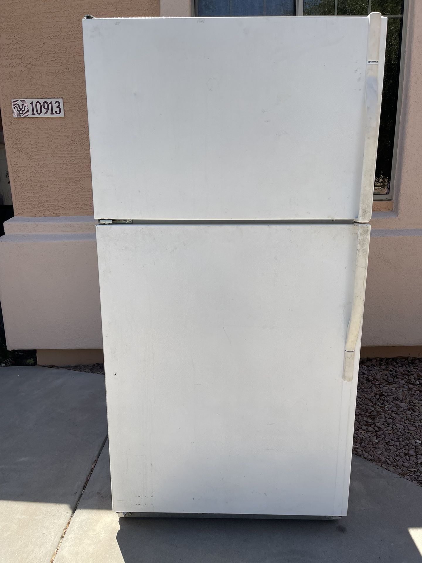 Kenmore Refrigerator $20