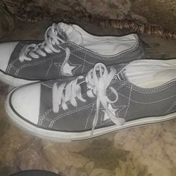 Grey Size 9 Converse  Good Condition 