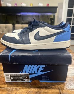 Air Jordan 1 Retro Low OG Obsidians Size 9