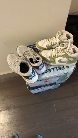 Nikes and pellegrino