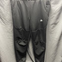 Men’s Nike Slim Fit Sportswear Tech Fleece Jogger Sweatpants Black - Size Large