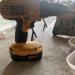 drill dewalt