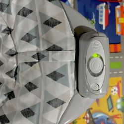 Baby Bouncer And Vibrating Seat 