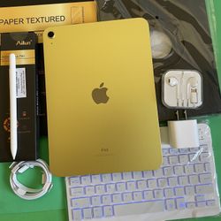 256gb Apple IPad 10th Generation (10.9” Liquid Retina / 2022 model) with pen, keyboard, case & Accessories (warranty 2026) 