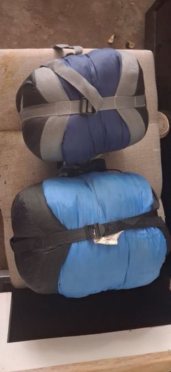 2 sleeping bags