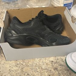 Brand New Women’s Nike Black Size 6