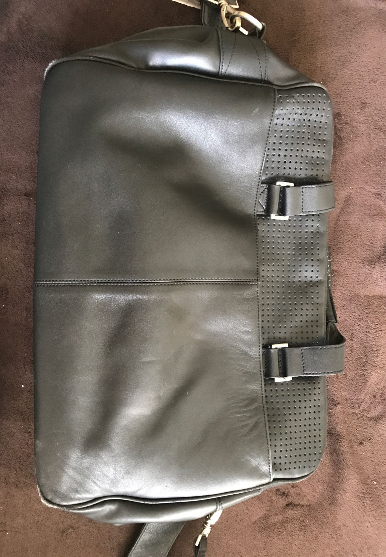 Good quality and large computer case/travel bag