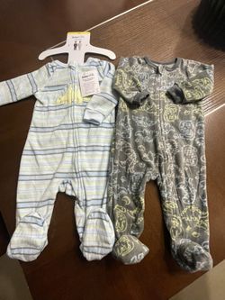 New 2 pack SLEEPERS, 6 mo 