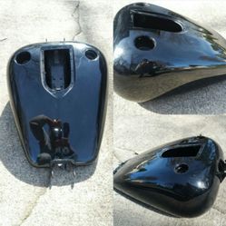 Dyna & Sportster gas tanks