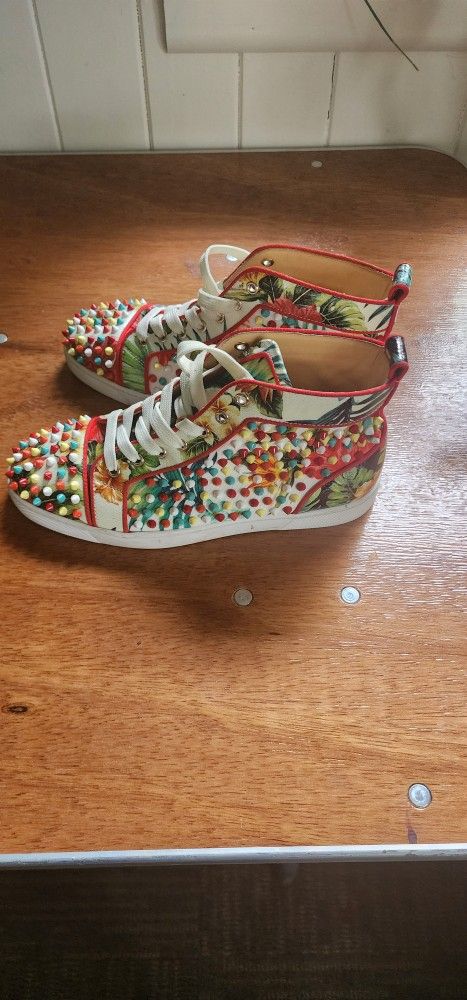 CHRISTIAN LOUBOUTIN Louis Studded Orlato Flat Toil Haw/Cal Floral Sneakers