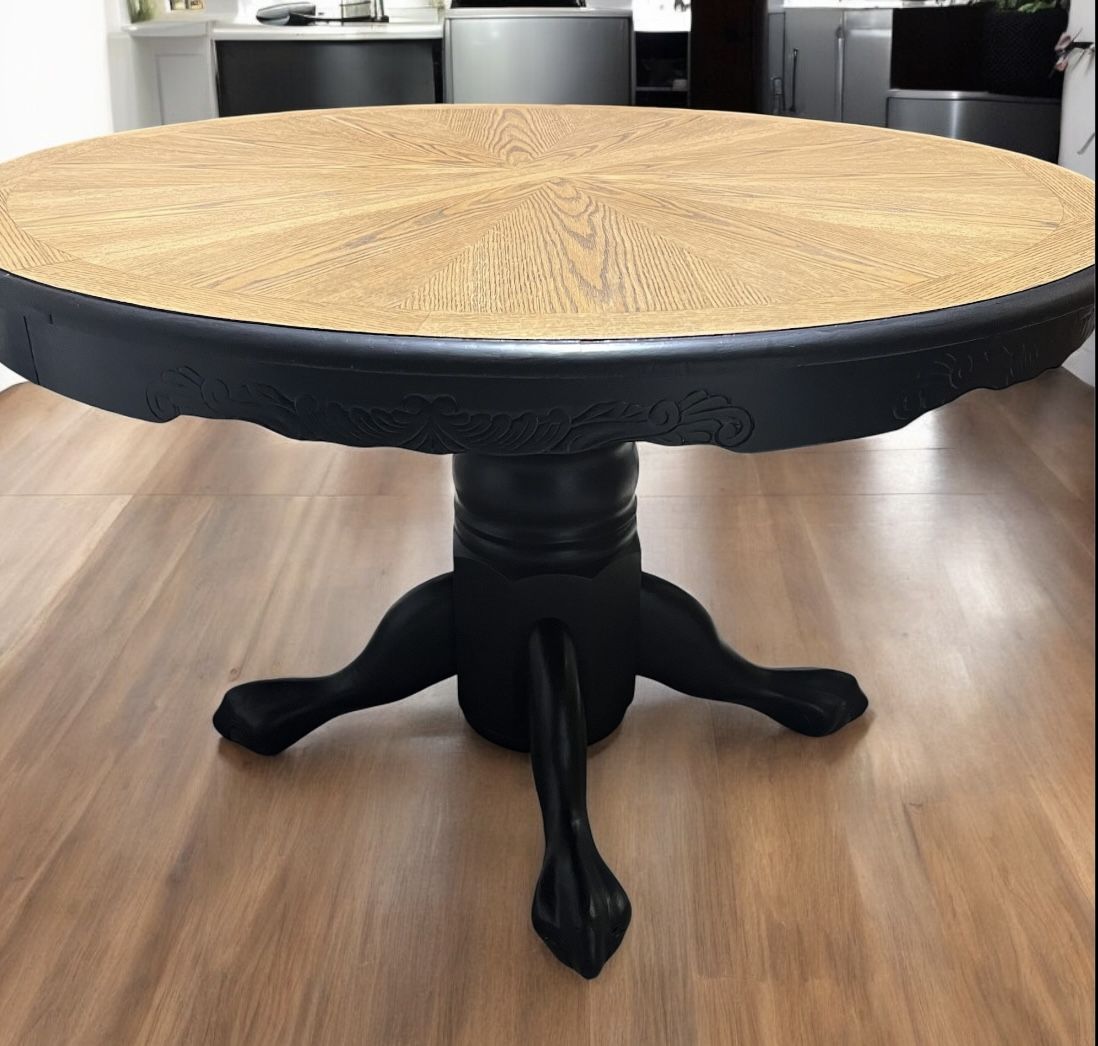 Refinished 30 In Round Table
