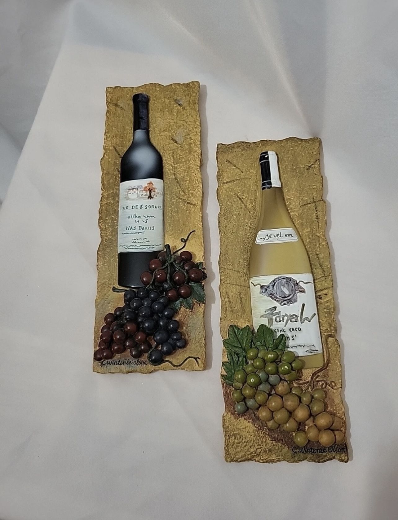 C. Winterle Olson Red White Wine Bottles w/Grapes wall art plaque 3D 9"set of 2