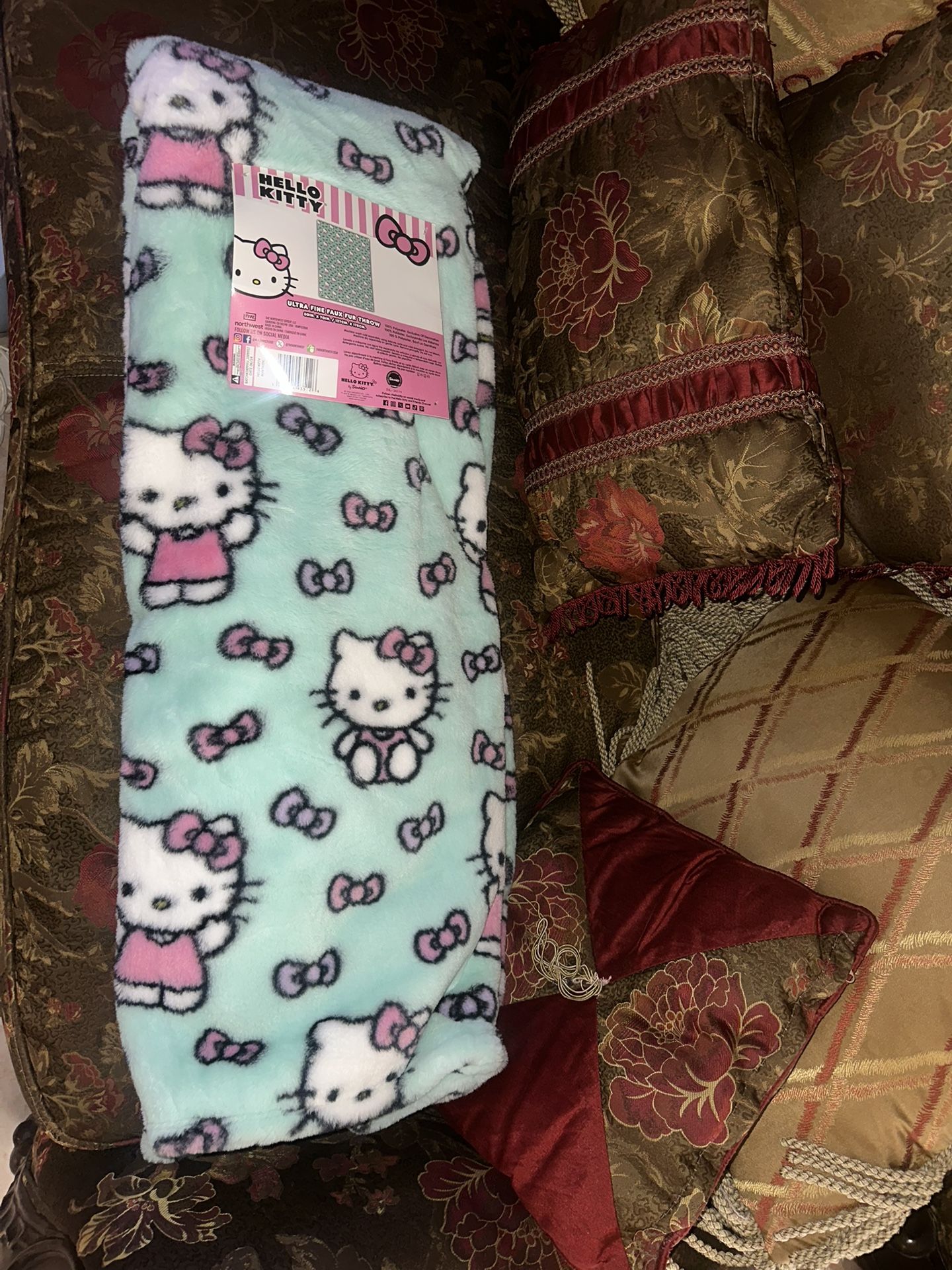Hello, Kitty, blanket
