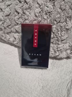 PRADA...OCEAN LUNA ROSSA