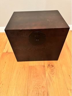 Wooden box