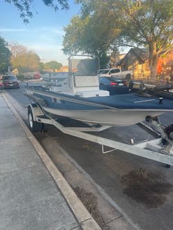 1992 Cajun center console with a 1992 Johnson 88 spl with 1992 magnum trailer