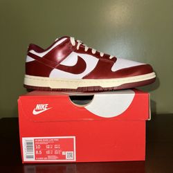 Nike Women Dunk Vintage Team Red   Size 10W (8.5 men)