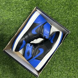 Size 4.5Y - Jordan 1 High ‘Royal’ 