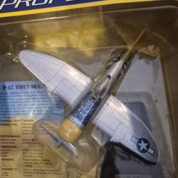 Classic Props P-47 & US NAVY 128 MODEL PLANES