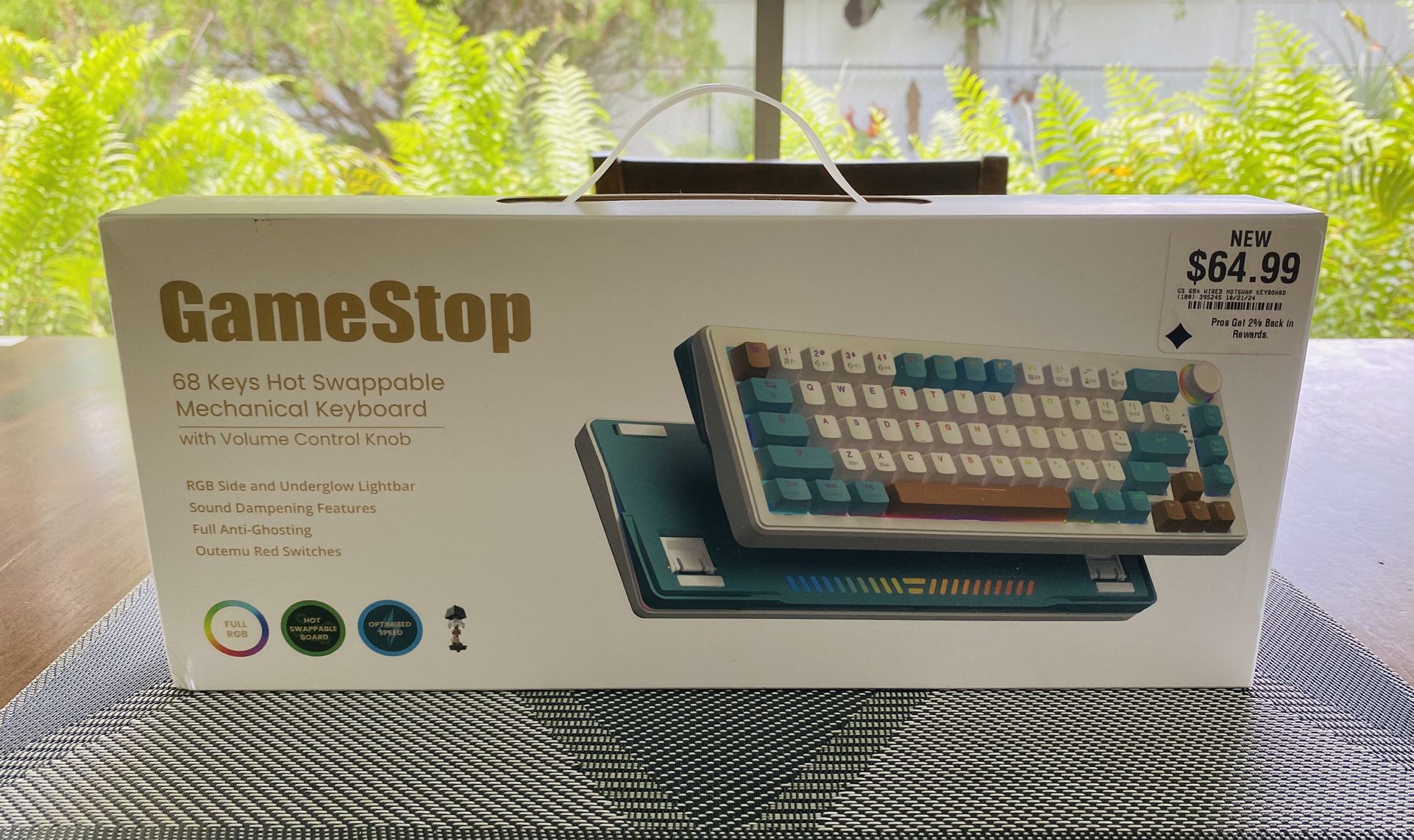 GameStop 68 Key Swappable Mechanical Keyboard