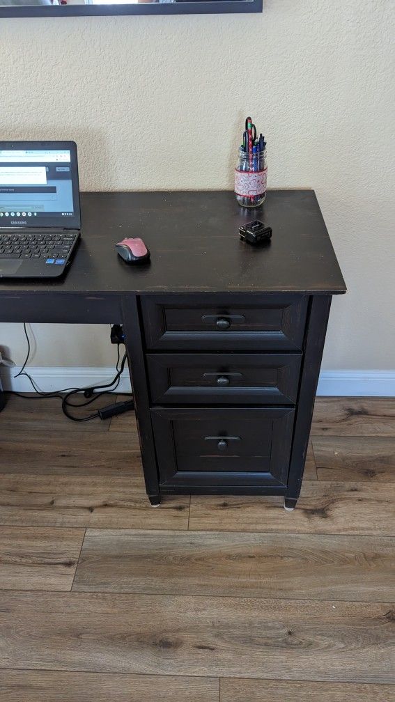 Computer Desk