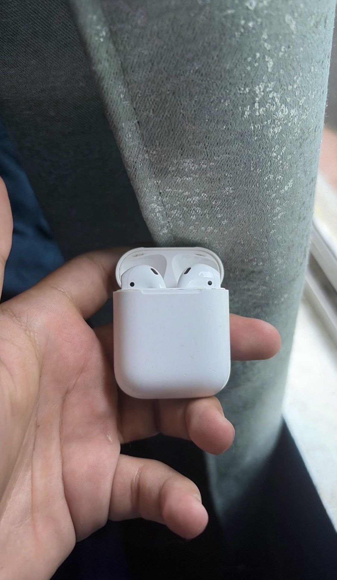 AirPods