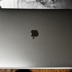 MacBook Pro 16" 