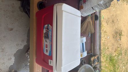 Ice chest 48 QT igloo