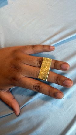 Gold ring