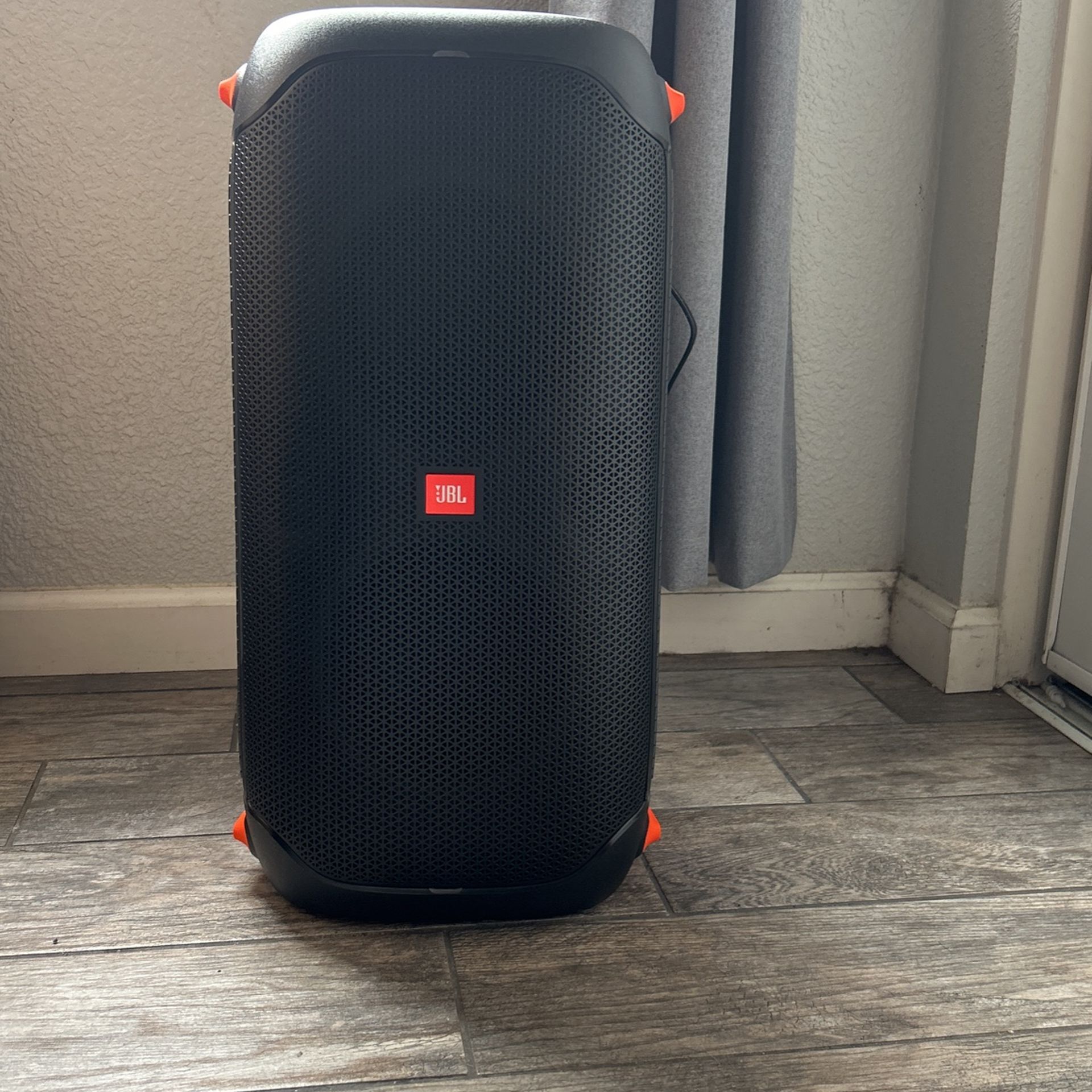 JBL Party Box 110