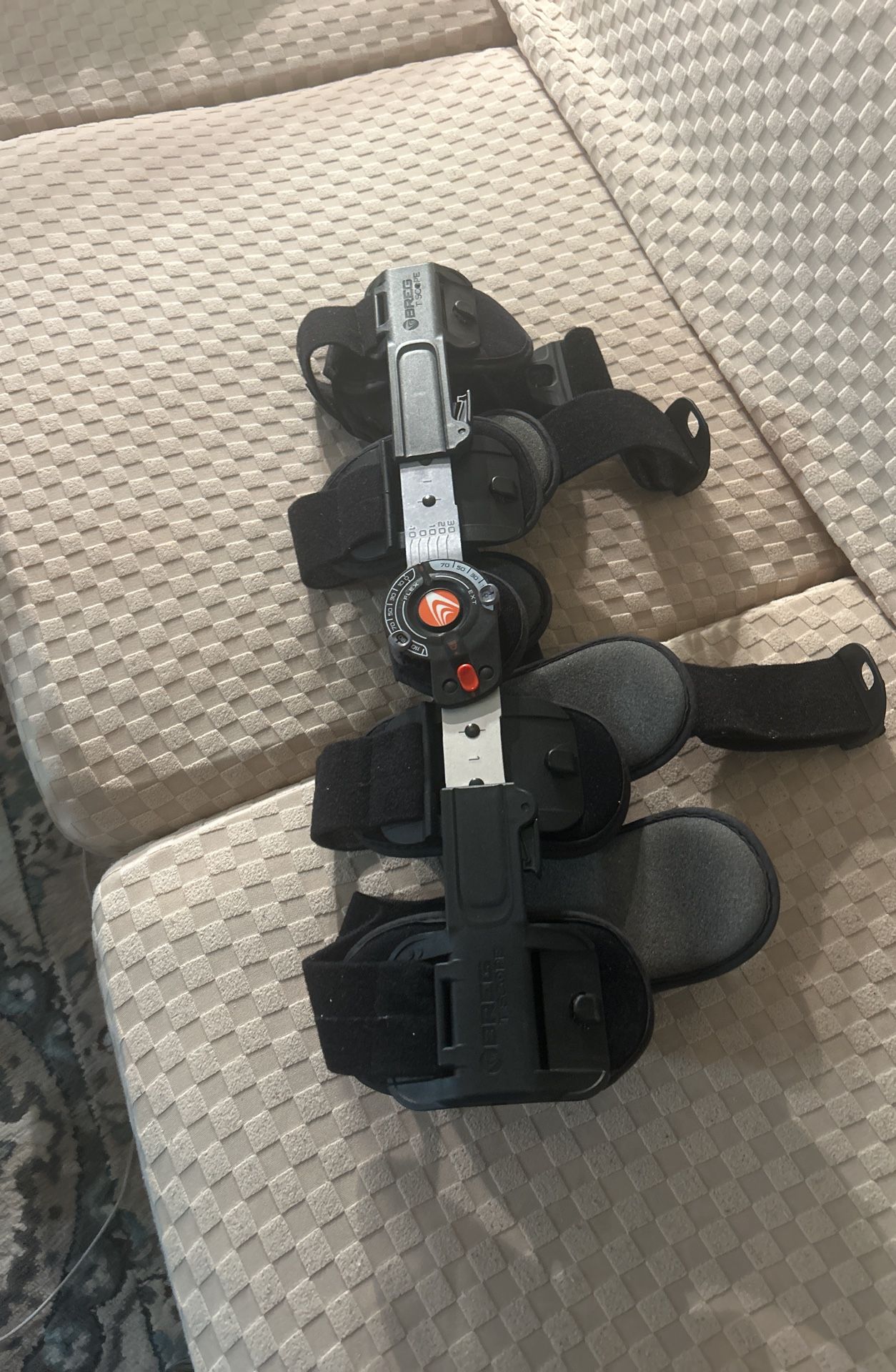 Knee Brace