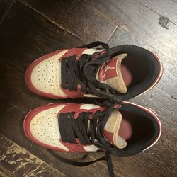 Jordan 1 low baseball cleats