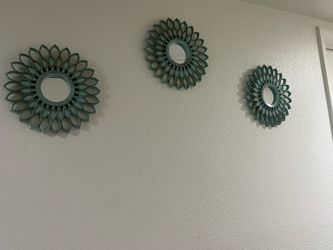 Adornos