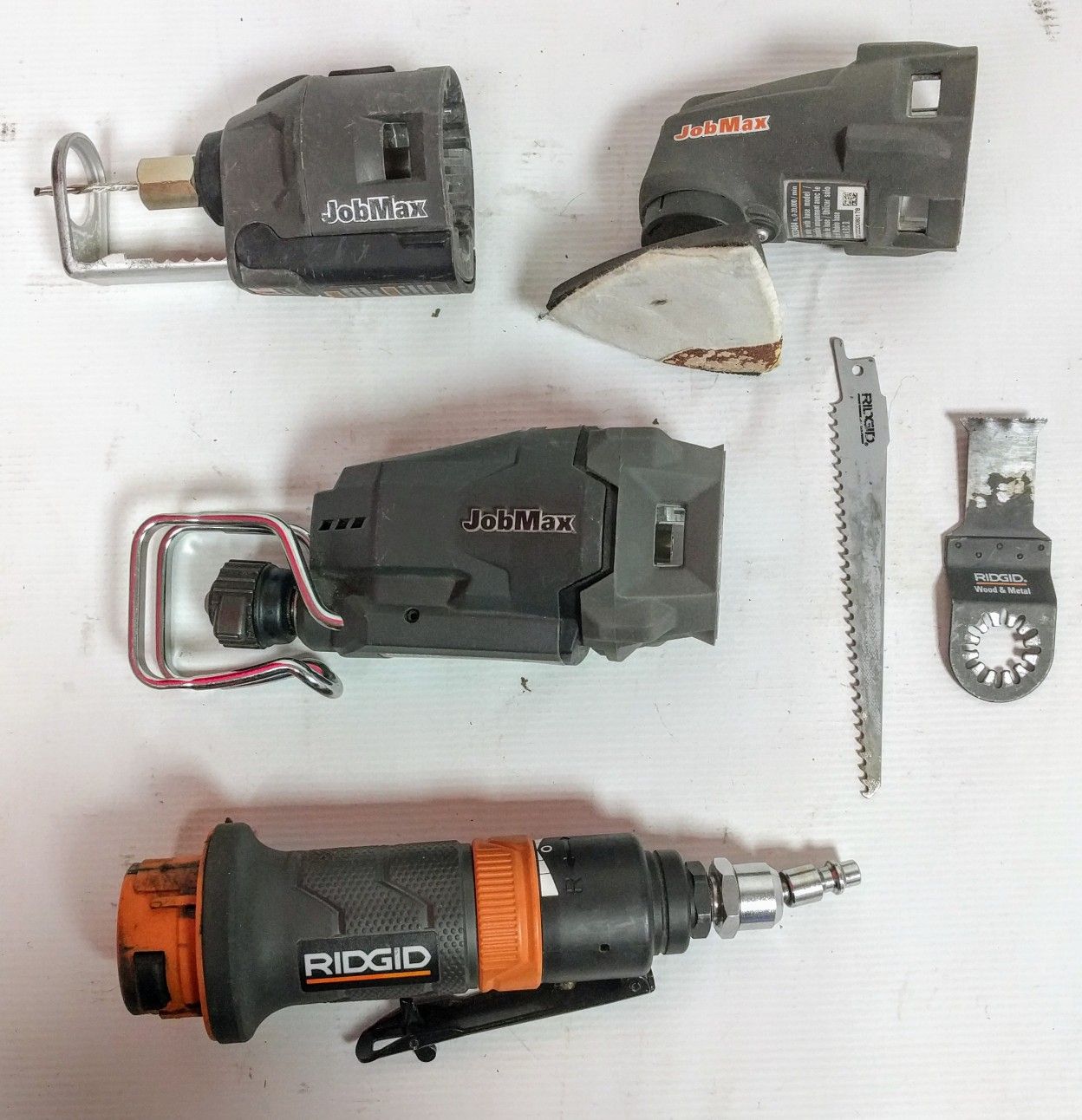 Ridgid JobMax Multi-Tool with 3 attachments and bag