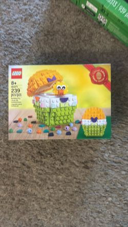 Lego 40371 limited edition Easter egg with chick