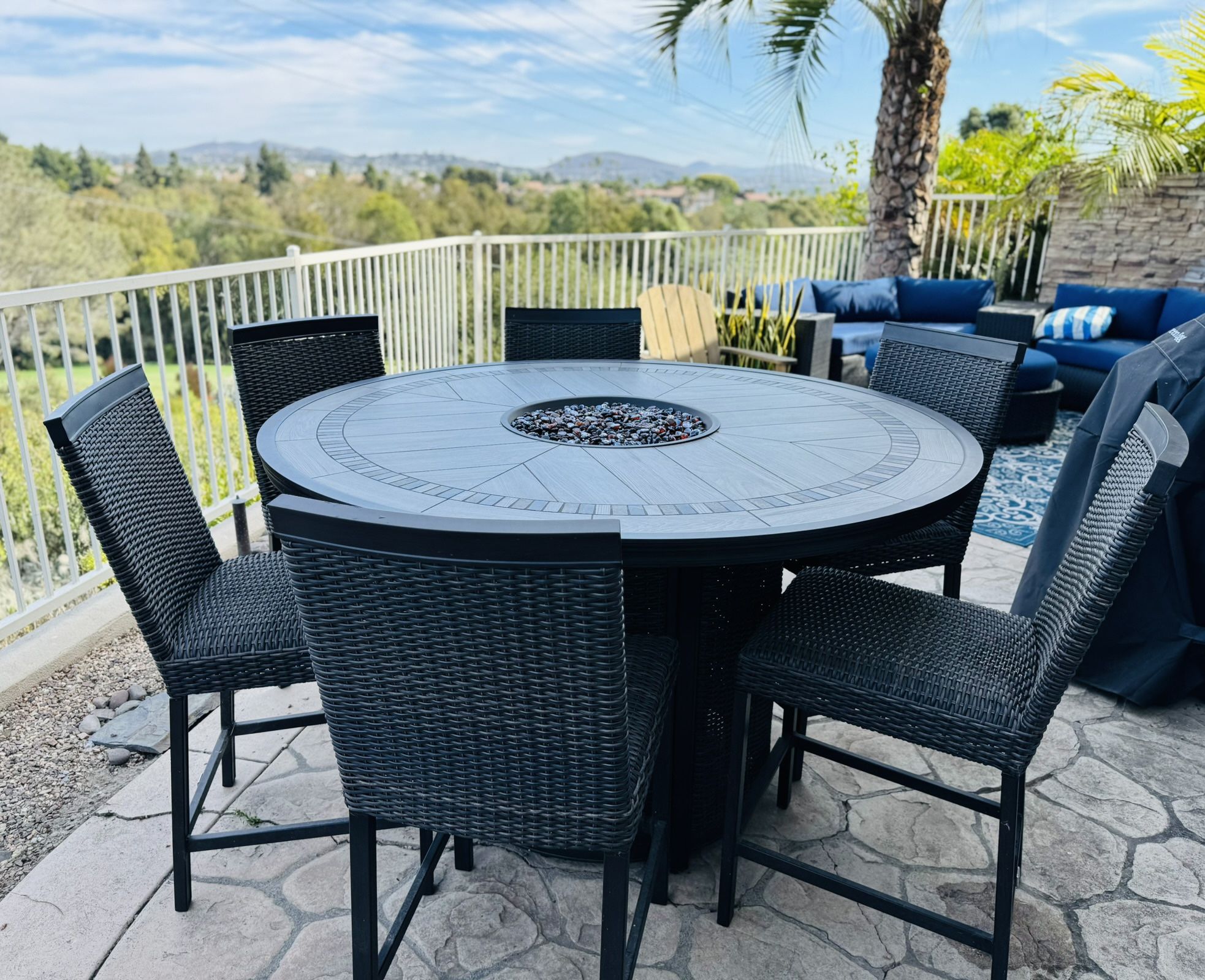 ¡Great Condition! Outdoor Firepit Patio Furniture W Cover!