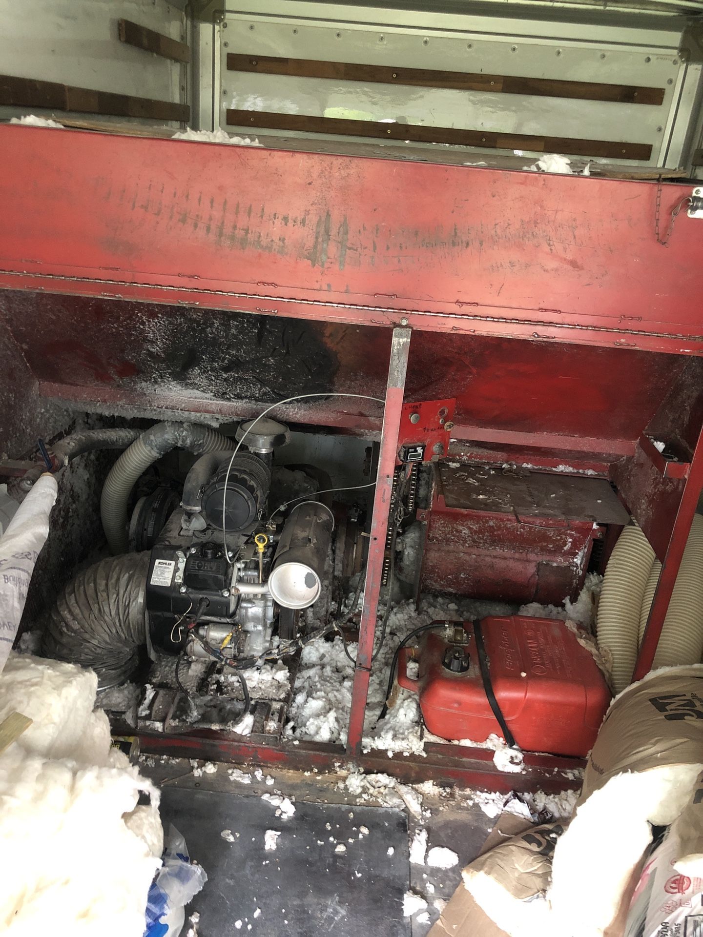 Insulation Blow Machine