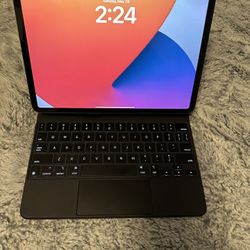 iPad Pro 11’ 3rd Generation Wi-Fi + Cellular Unlocked