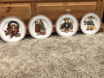 Debbie Mumm Plates