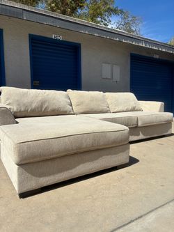 Living Spaces Large Beige Couch 🛻Delivery Available🛻