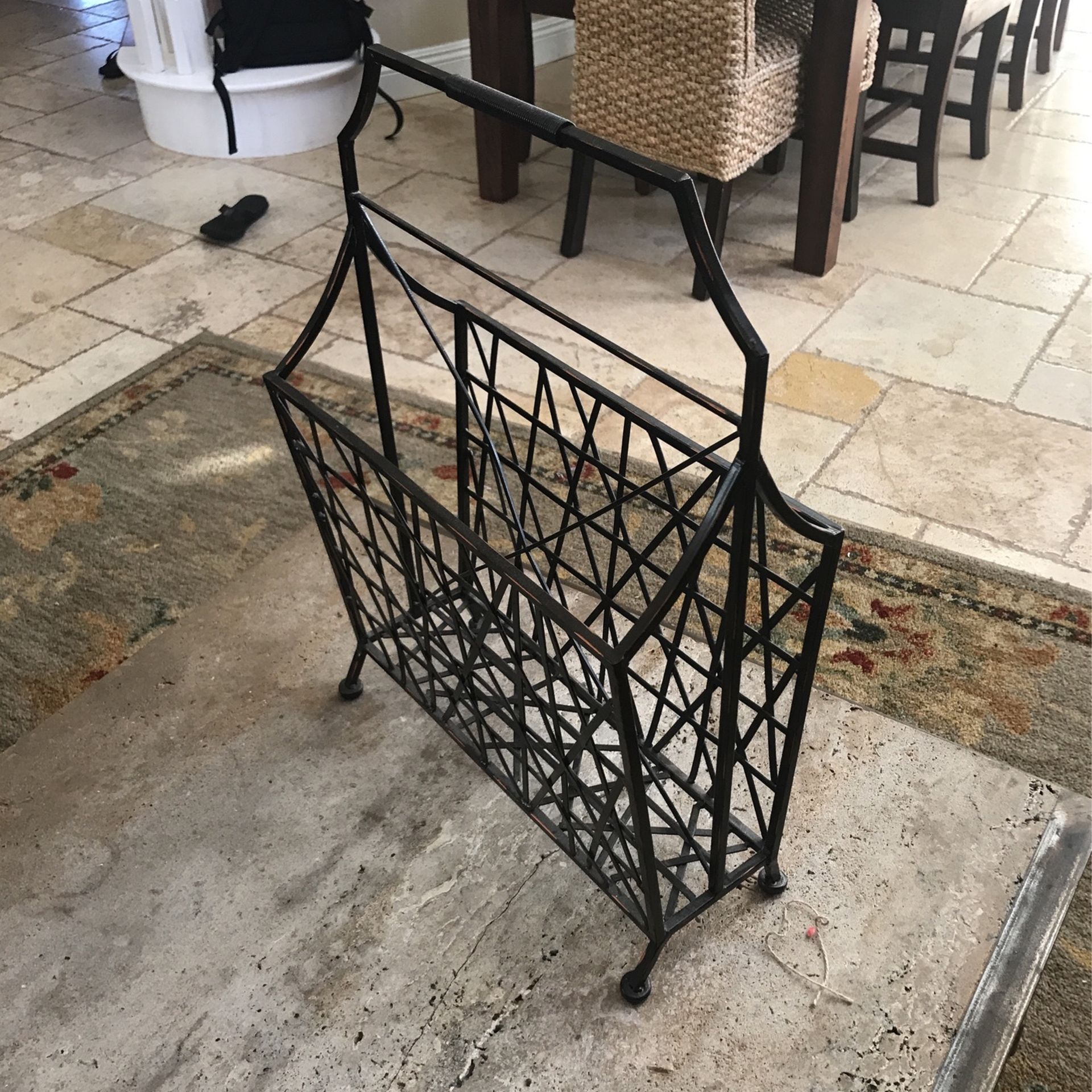 Magazine Rack (Metal)