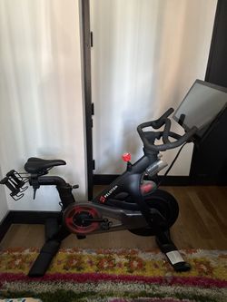 Peloton Bike 3rd Gen 2021 - Almost 73 Rides