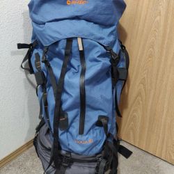 HI TEC  Backpack 80 L   Like New 