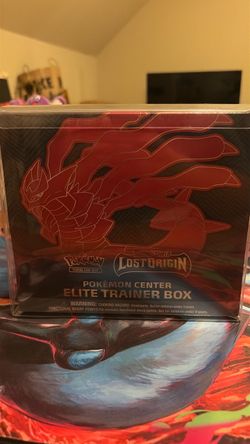Pokémon Center Lost Origin ETB