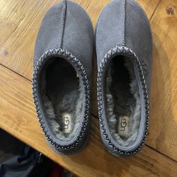 New Uggs Men Size 10
