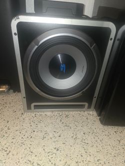 ****For Sale: Alpine 12" Subwoofer + Rockford Fosgate 250W Amp