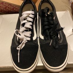 Vans Old School Size 8 .5 70$