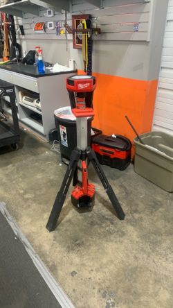 Milwaukee light $169.99
